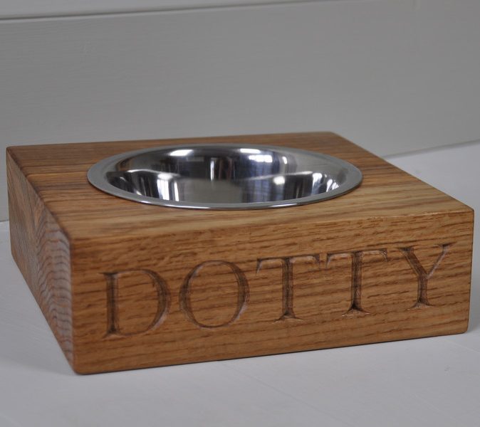 Handmade Oak Single Dog Bowl With Stainless Steel Bowl