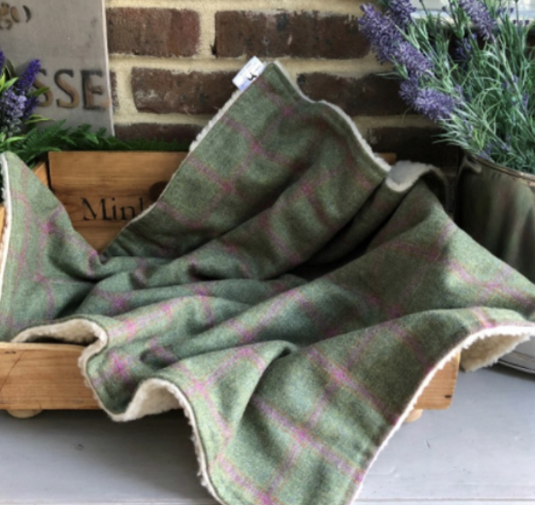 Luxury Tweed Dog Blanket Raspberry Green