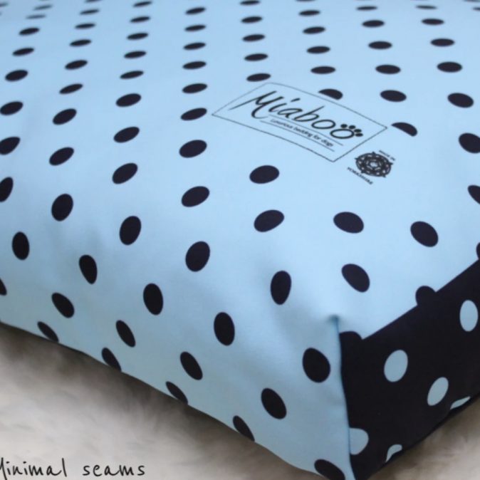 Reversible Spotty Blue- Dog Burrow Bed